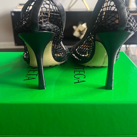 Authentic Black Bottega Veneta Stretch Square Toe Heel - Picture 9 of 9